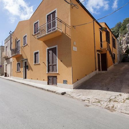 Casa Vacanze S. Marco Valderice Exterior foto