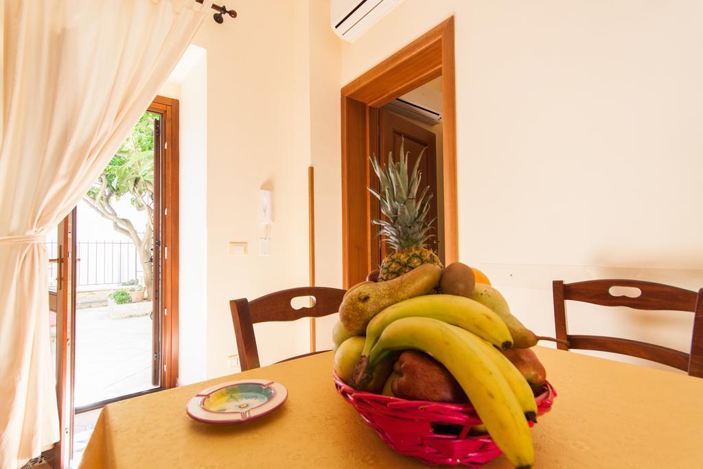 Casa Vacanze S. Marco Valderice Zimmer foto