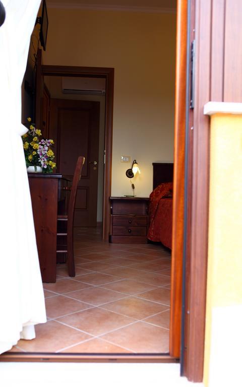 Casa Vacanze S. Marco Valderice Zimmer foto