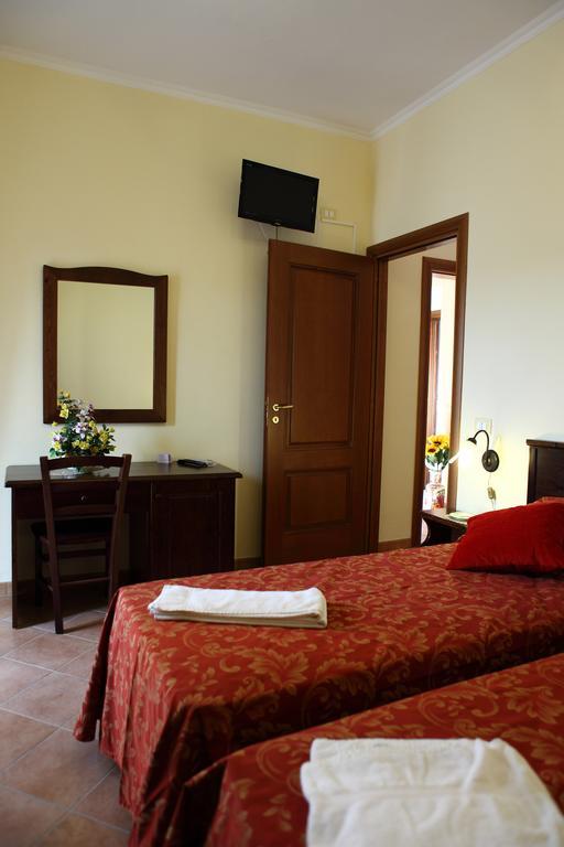Casa Vacanze S. Marco Valderice Zimmer foto